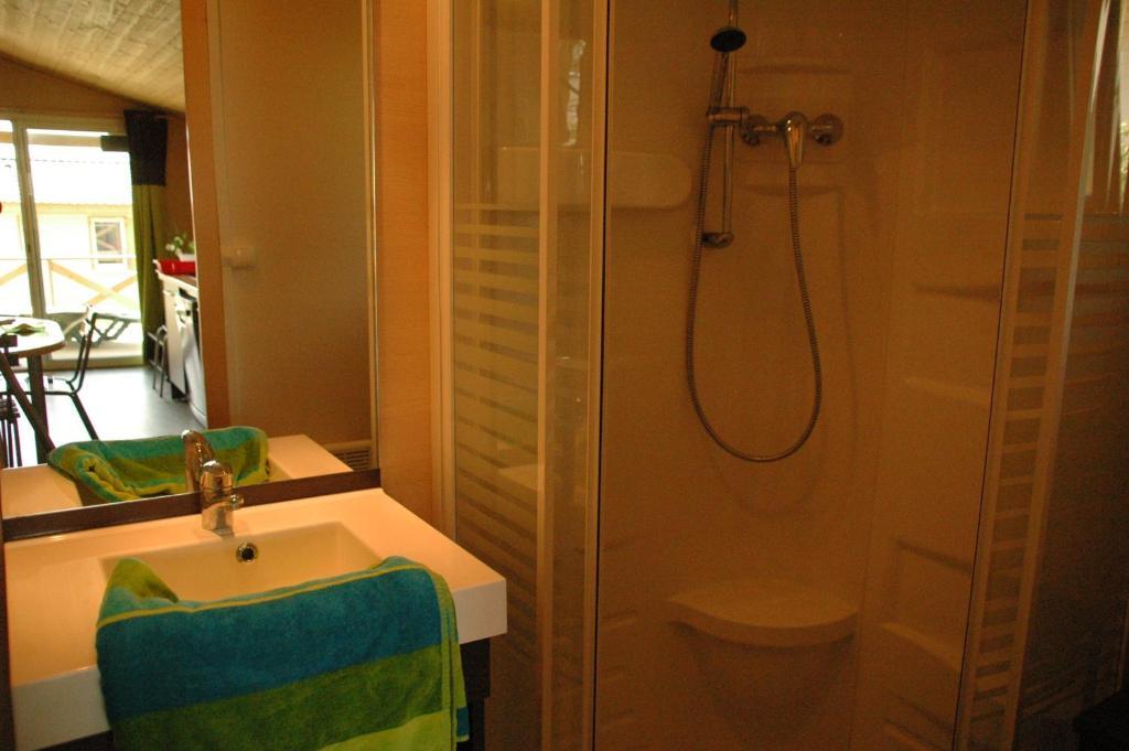 La Lande Du Moulin Hotel Sulniac Habitación foto